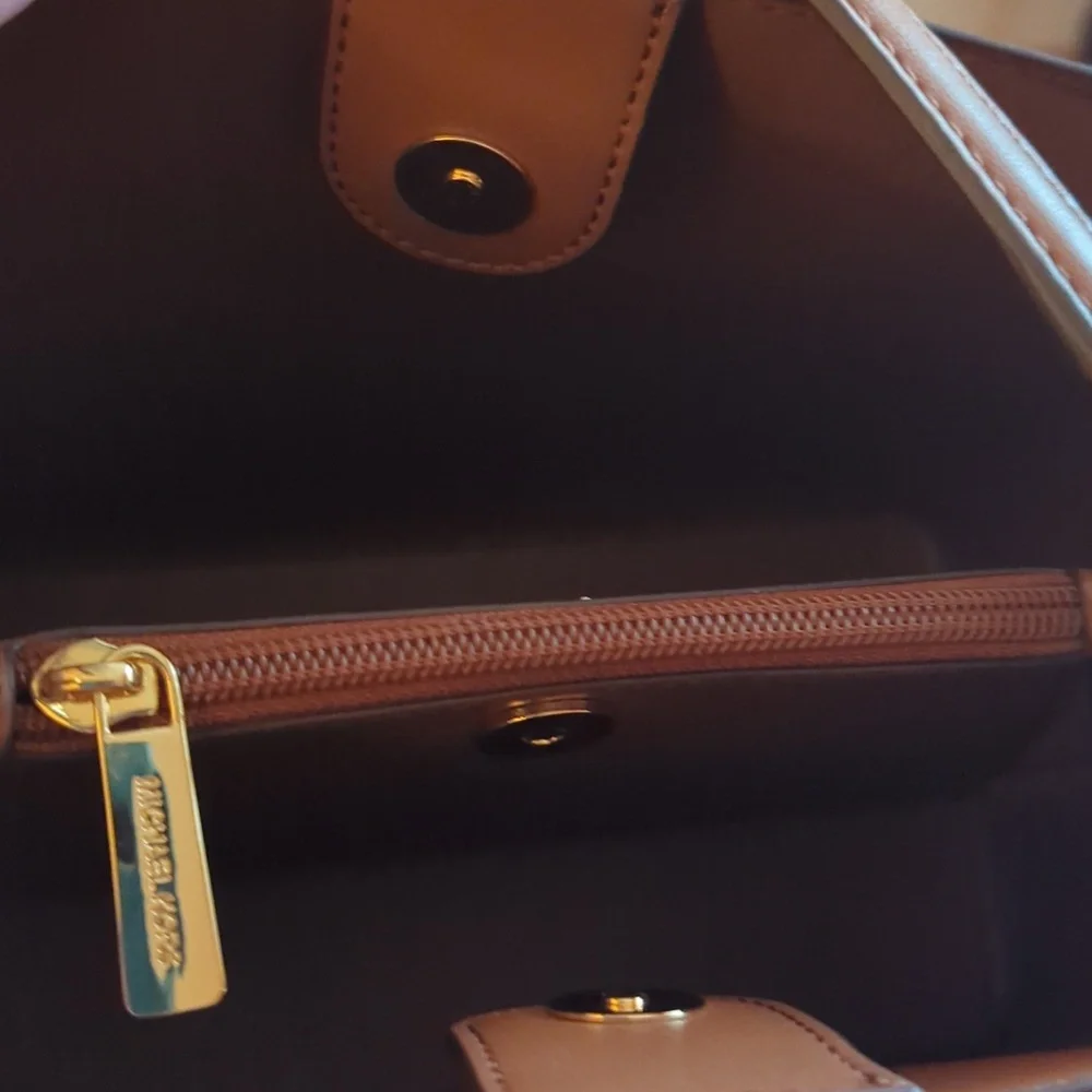 Michael Kors Dark Brown Shoulder Bag with Pouch - Picture 4 of 4